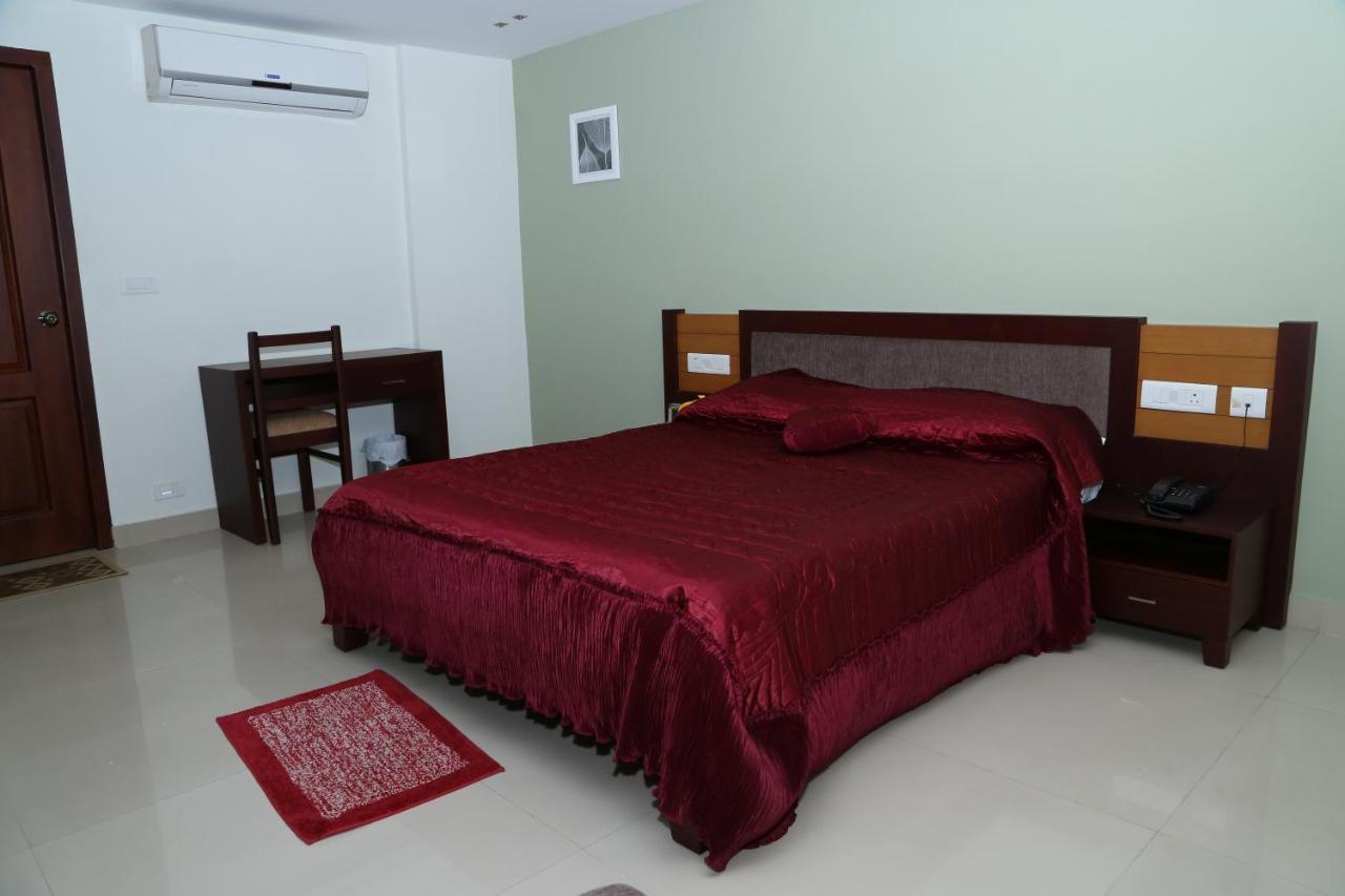 Hazmi Inn Perintalmanna Exterior foto